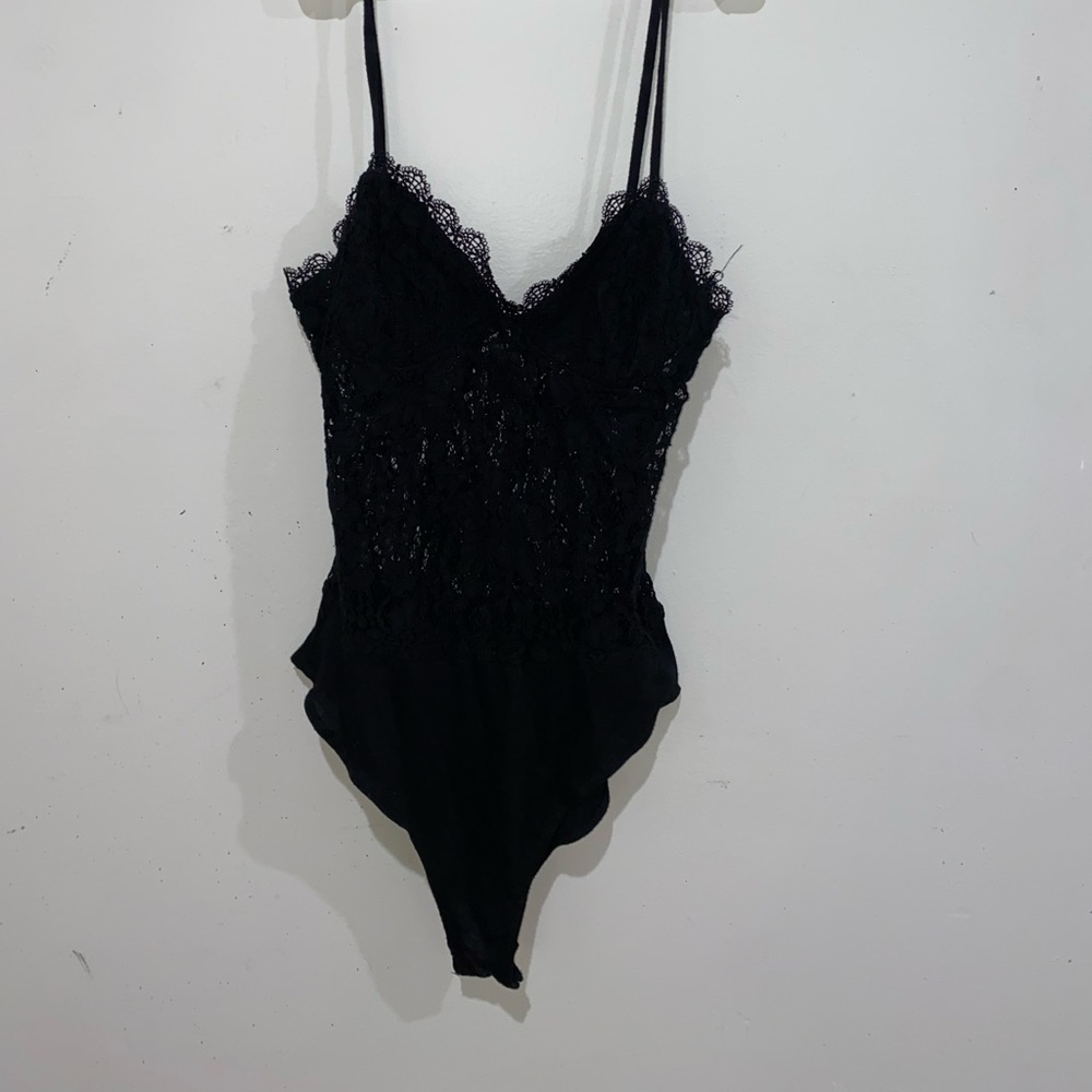 Lace body suit